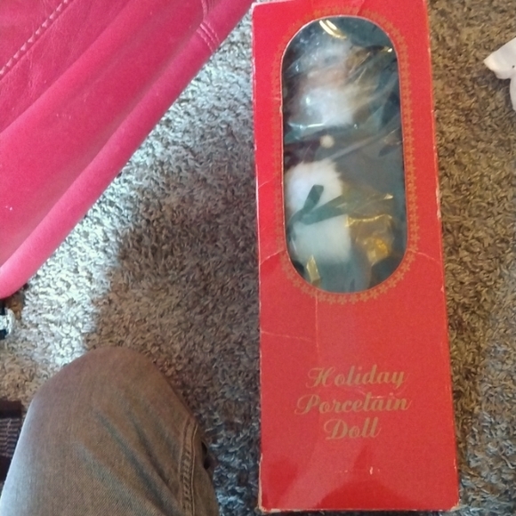 Vintage porcelain holiday doll - Picture 2 of 8